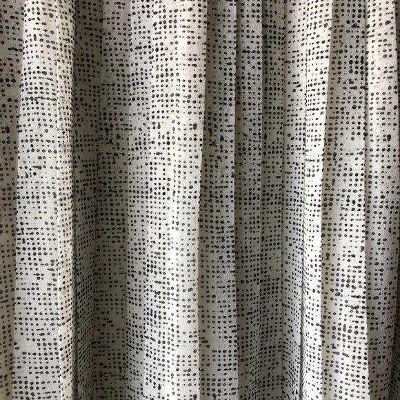 H&M A-line Pleated Skirt White with Abstract Black Dot Pattern Size 2 XS - Picture 3 of 7